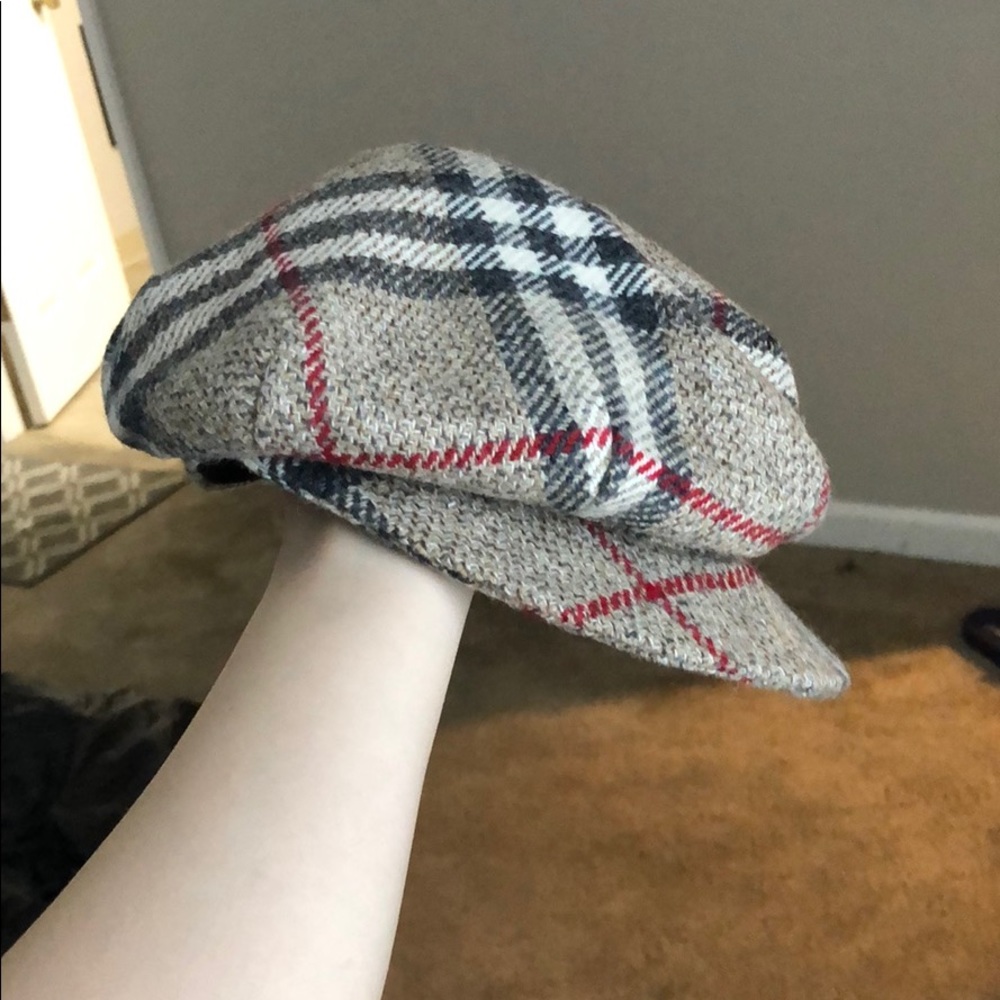 Burberry newsboy cap